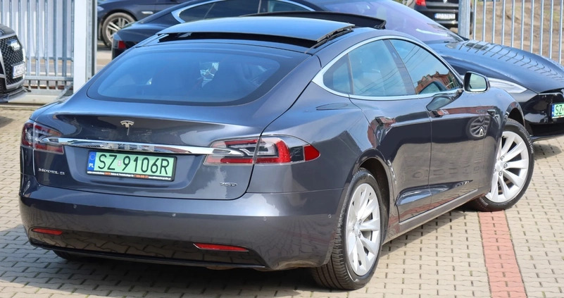 Tesla Model S cena 168510 przebieg: 151000, rok produkcji 2018 z Tuchola małe 781